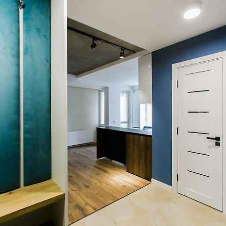 Lev Tolstoi Studio Appartamento Chişinău Esterno foto